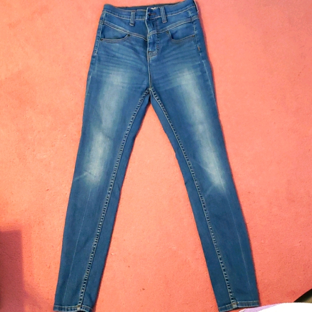 BDG super high rise / waisted 27 x 29 denim jeans